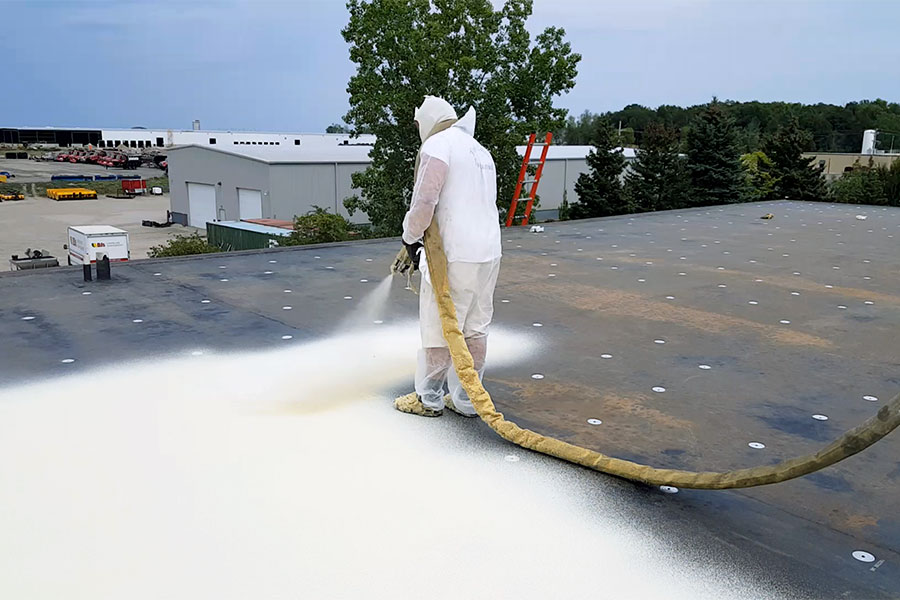 spray-foam-roofing-installation-hdr-img